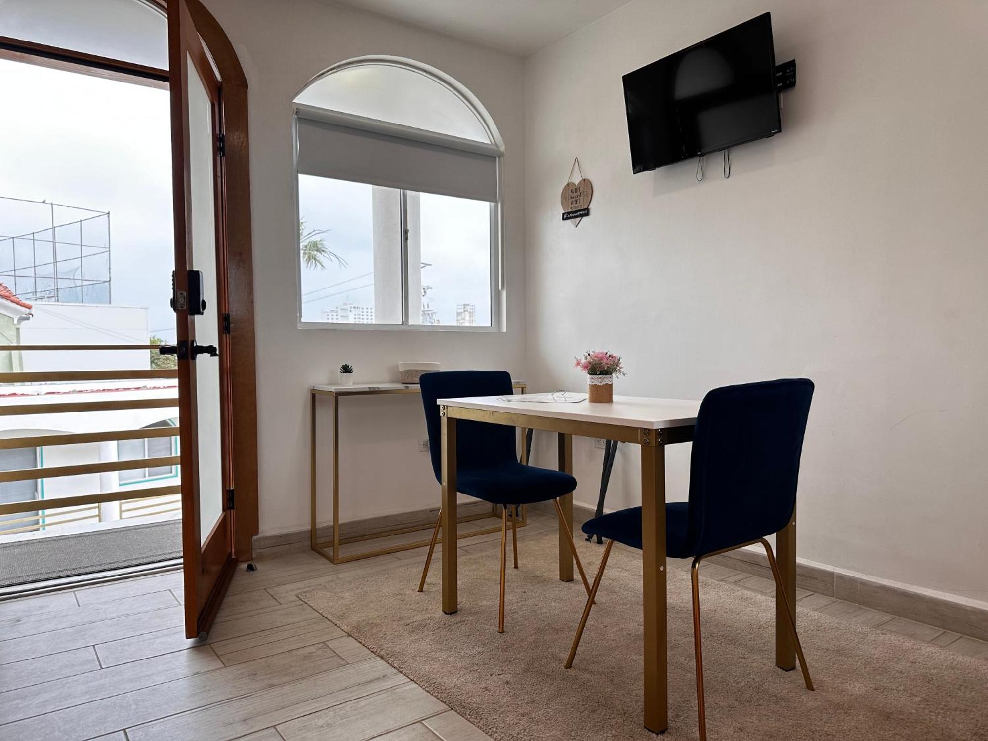 Las Mariposas Mini Suites Росарито Екстериор снимка