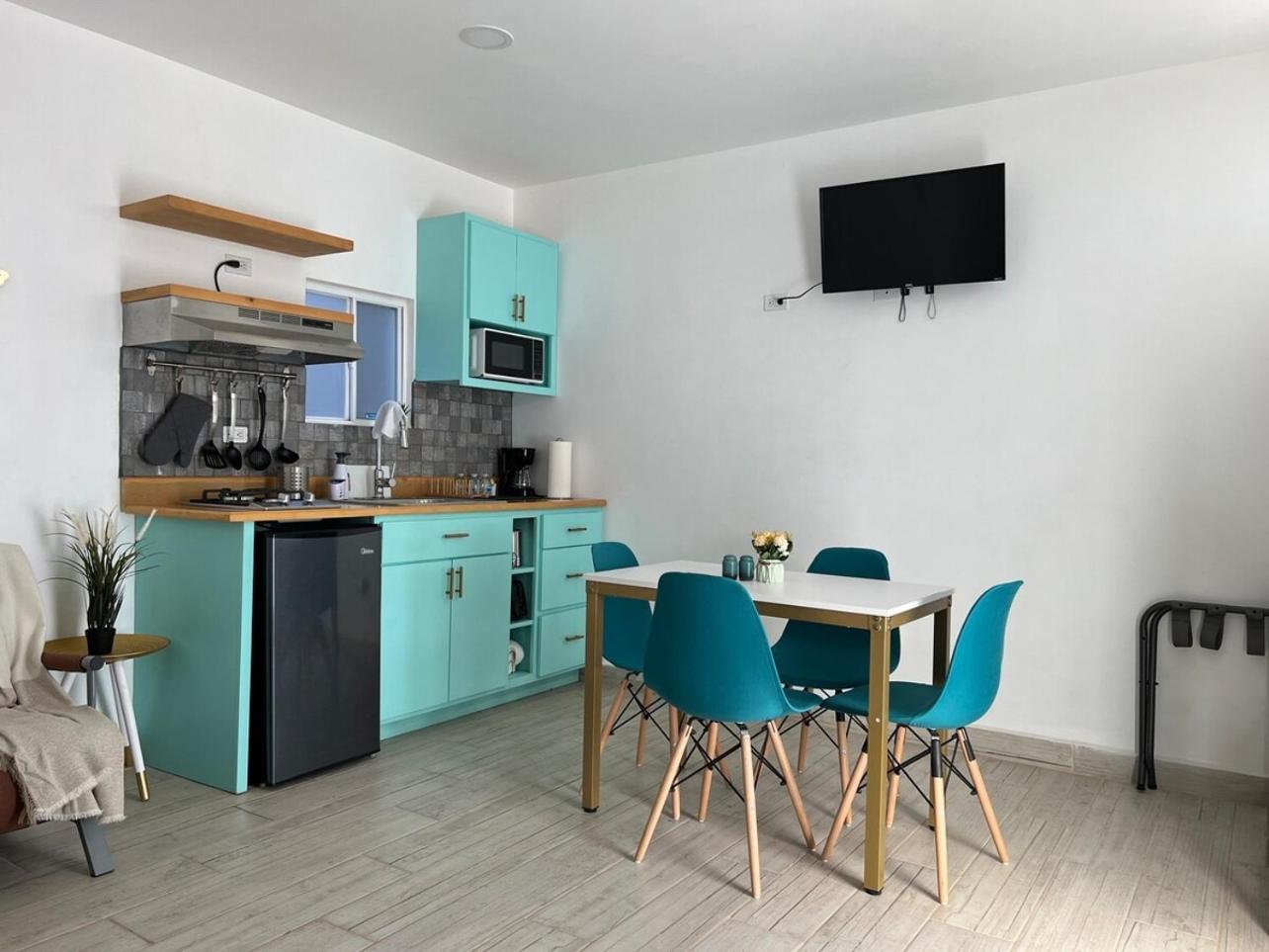 Las Mariposas Mini Suites Росарито Екстериор снимка