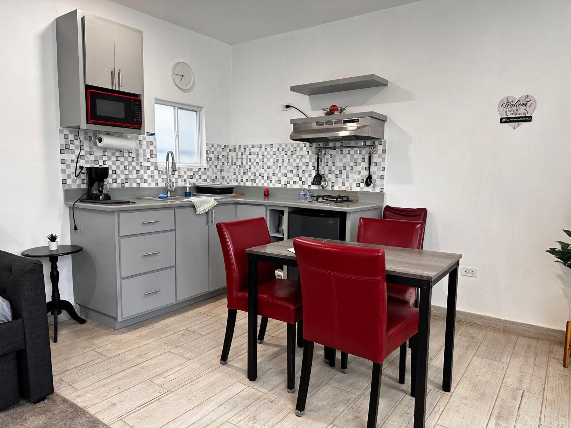 Las Mariposas Mini Suites Росарито Екстериор снимка